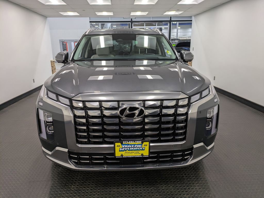 Used 2025 Hyundai Palisade Calligraphy AWD/4WD image 2