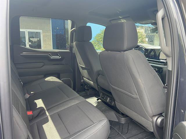 Used 2024 Chevrolet Silverado 1500 LT AWD/4WD image 17