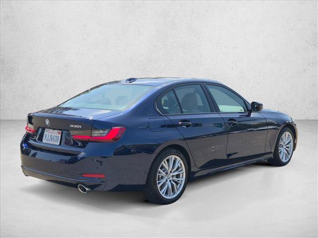 Used 2023 BMW 330i Sedan w/ Premium Package RWD image 5