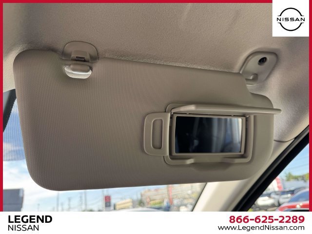 Certified 2025 Nissan Kicks SV AWD/4WD image 31