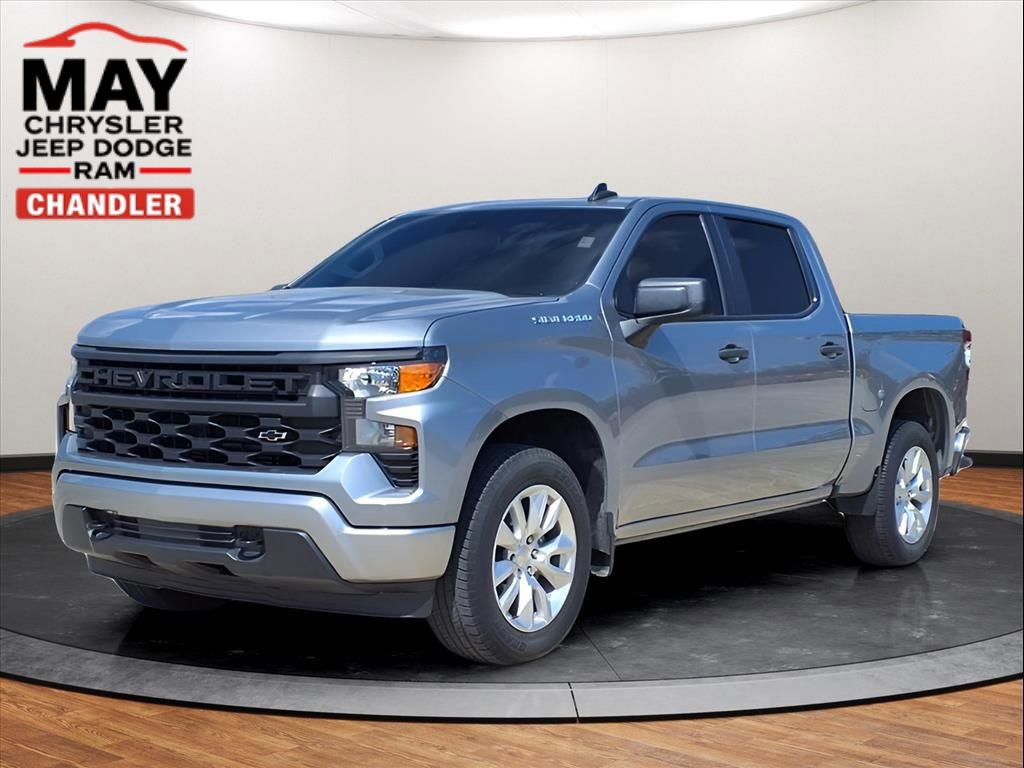 Used 2023 Chevrolet Silverado 1500 Custom image 1
