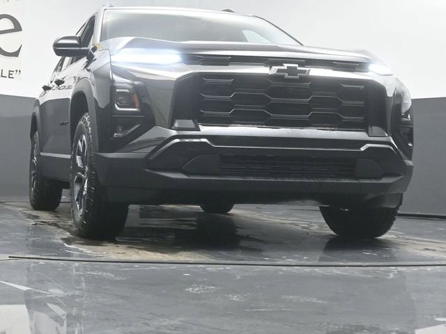 New 2026 Chevrolet Equinox ACTIV w/ Convenience Package III image 3