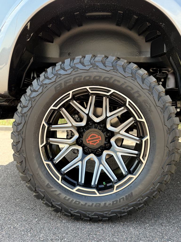 New 2025 Ford F250 Lariat w/ Lariat Ultimate Package image 36