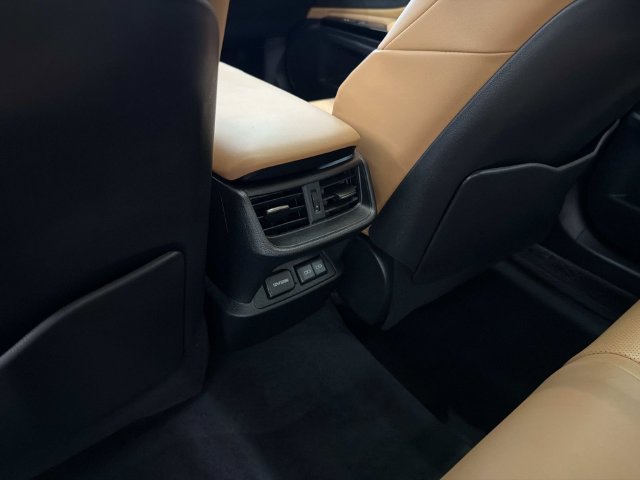 Certified 2024 Lexus ES 350 w/ Premium Package FWD image 14