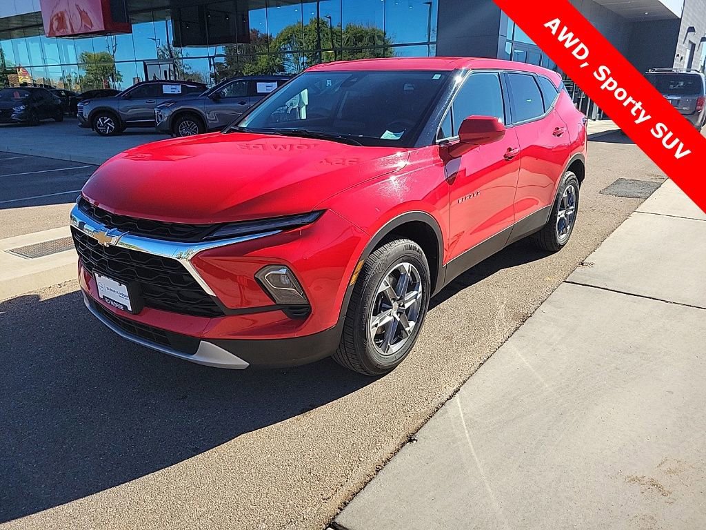 Used 2023 Chevrolet Blazer LT AWD/4WD image 3
