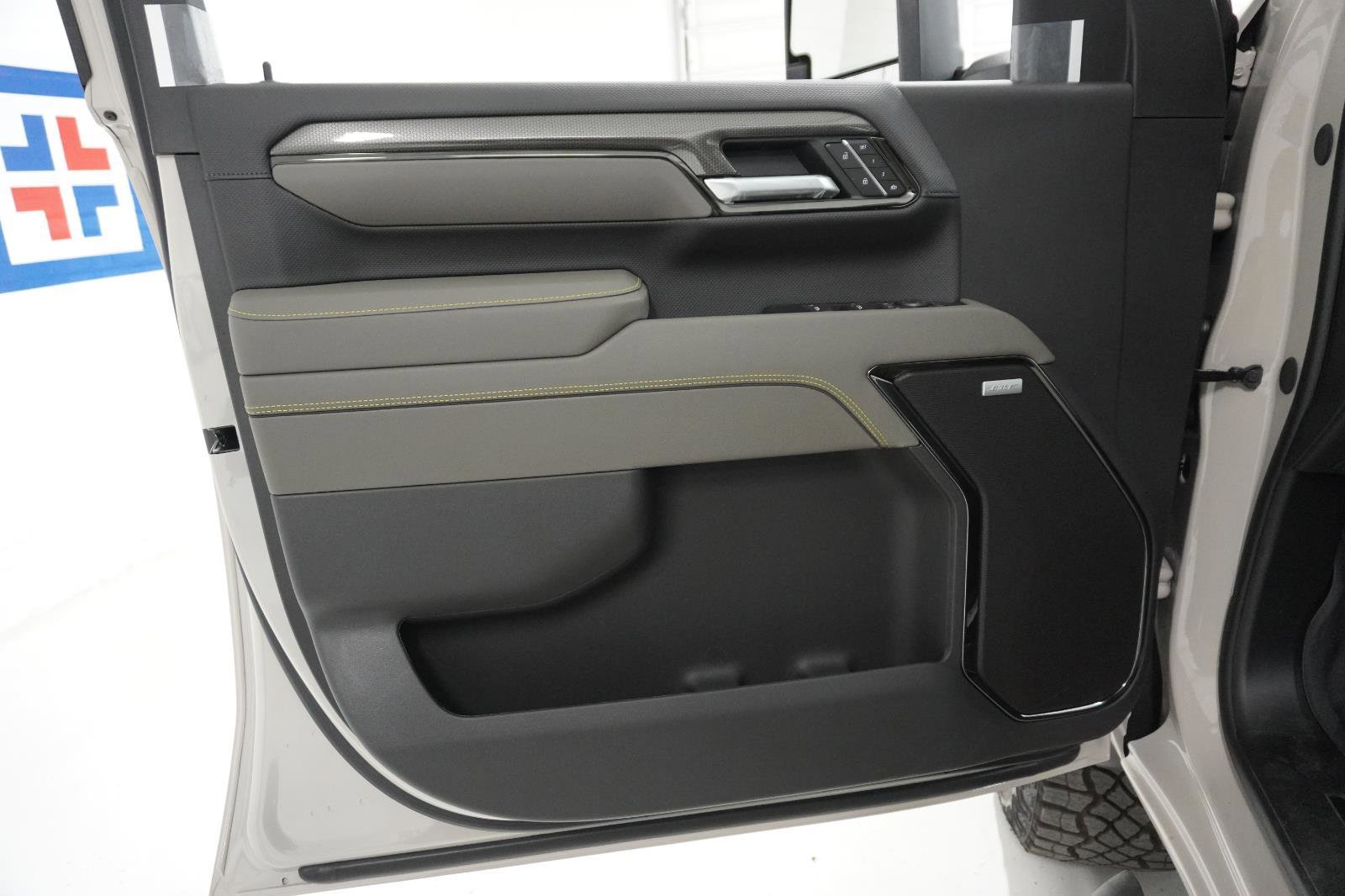 New 2026 Chevrolet Silverado 2500 ZR2 w/ LPO, Dark Essentials Package image 10