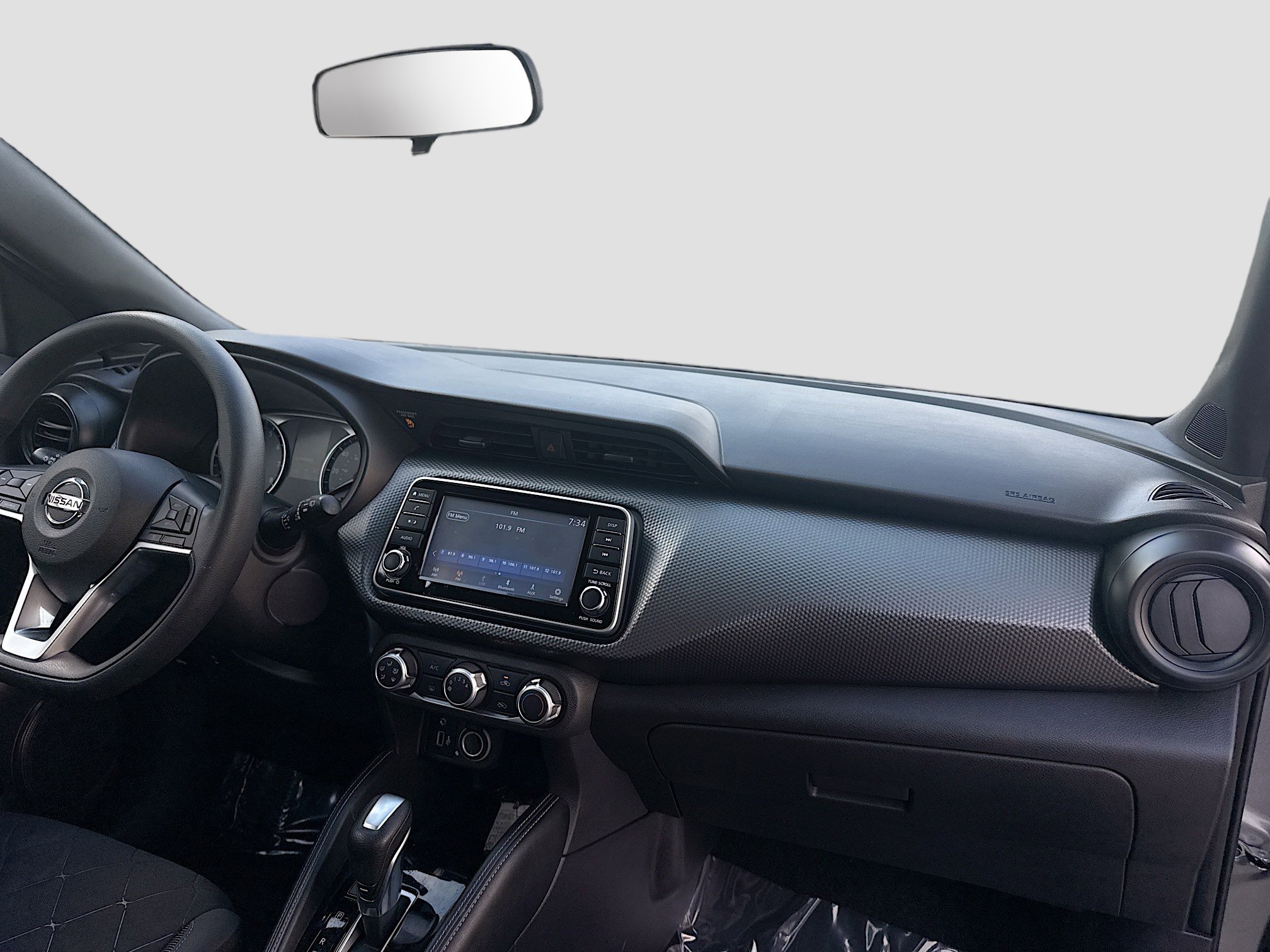 Used 2019 Nissan Kicks S image 31