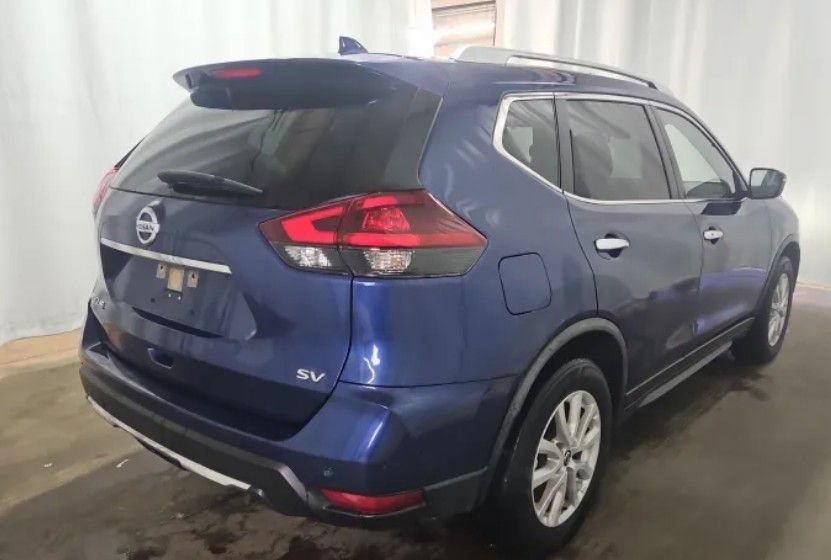 Used 2020 Nissan Rogue SV FWD image 3