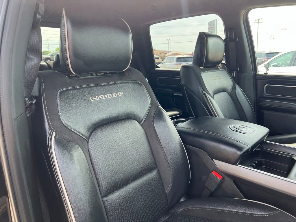 Used 2020 RAM 1500 Laramie w/ Sport Appearance Package AWD/4WD image 15