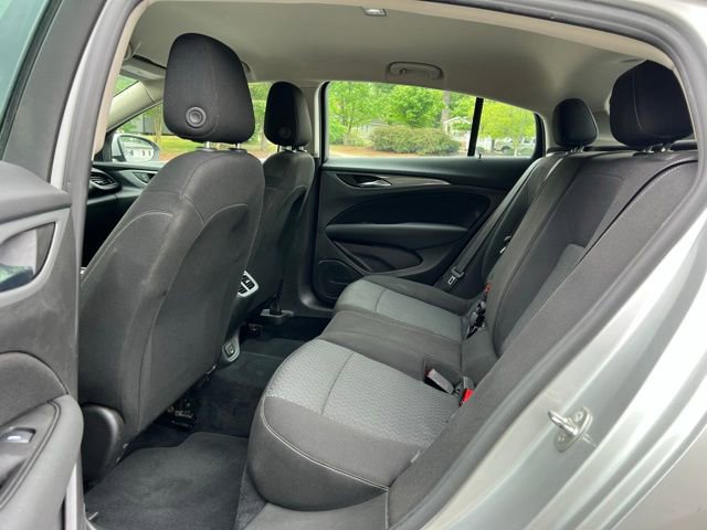 Used 2018 Buick Regal Preferred FWD image 16