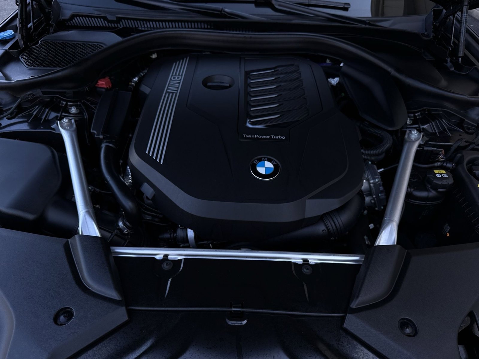 Used 2023 BMW 540i xDrive w/ M Sport Package image 28