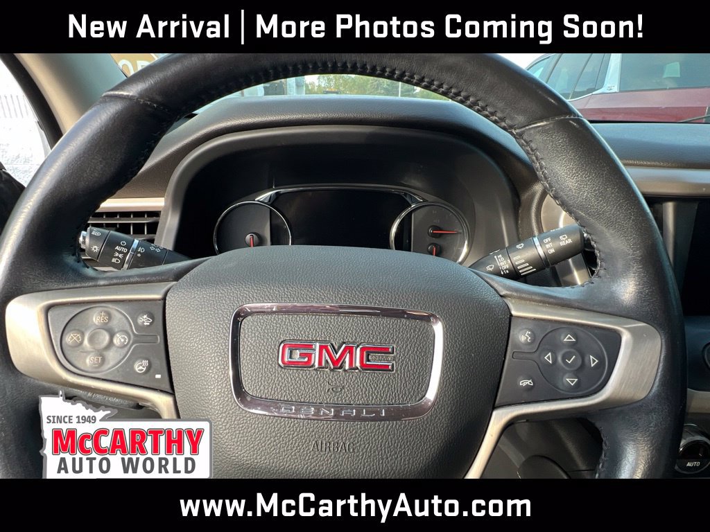 Used 2021 GMC Acadia Denali w/ Denali Ultimate Package AWD/4WD image 11