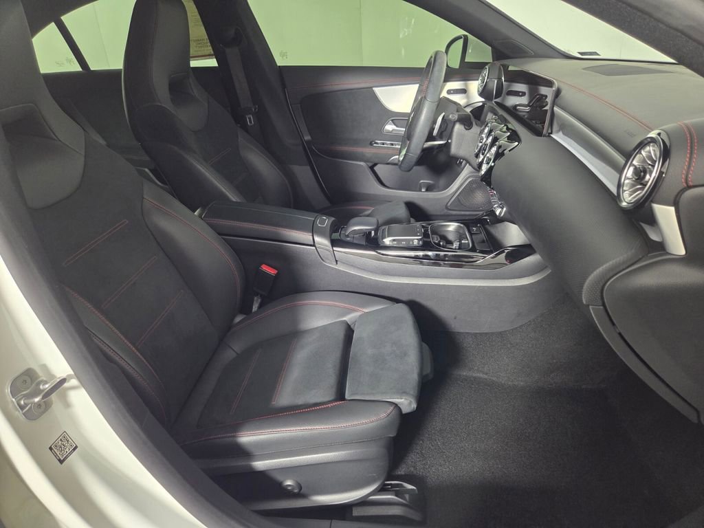 Used 2023 Mercedes-Benz CLA 35 AMG 4MATIC w/ Exterior Lighting Package image 32