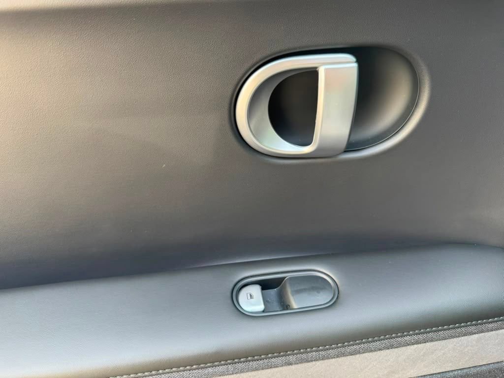Certified 2023 Hyundai Ioniq 5 Limited AWD/4WD image 19