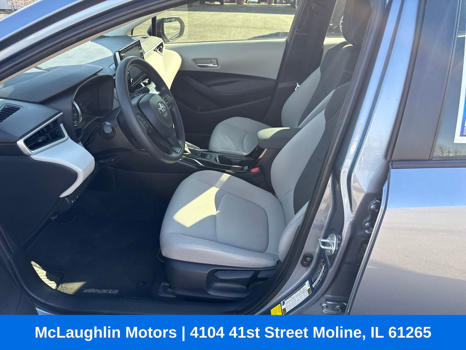 Used 2020 Toyota Corolla LE w/ LE Premium Package image 10