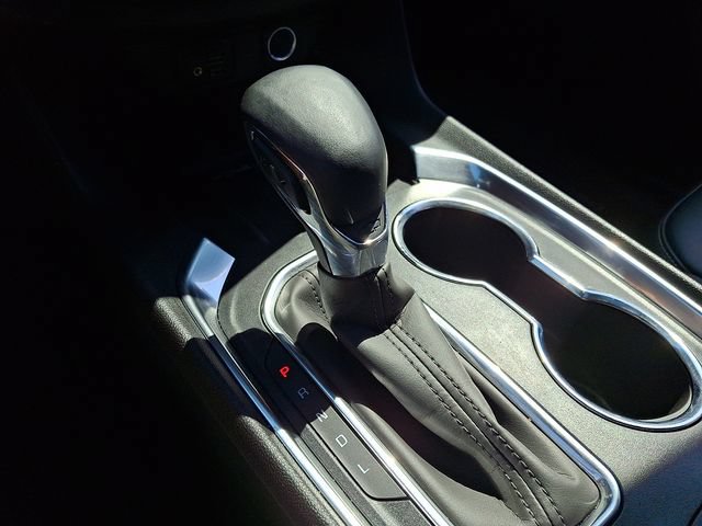 Used 2023 Chevrolet Traverse LT w/ LT Premium Package FWD image 16