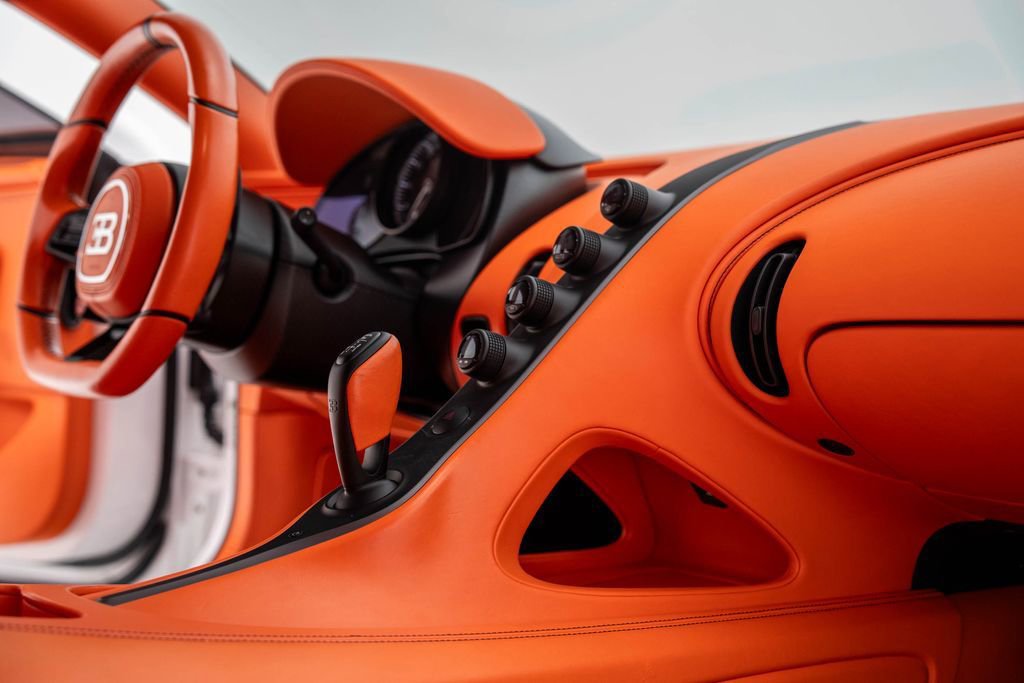 Used 2022 Bugatti Chiron Pur Sport image 39