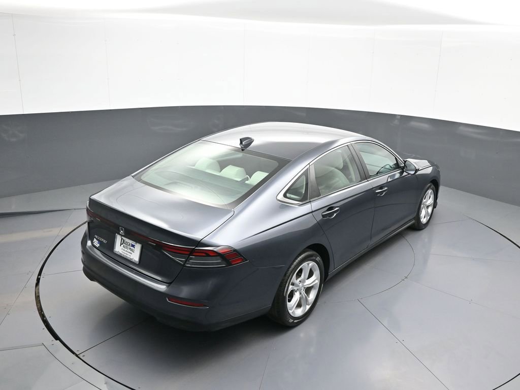 Used 2023 Honda Accord LX image 37