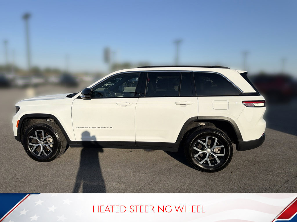 Used 2025 Jeep Grand Cherokee Limited AWD/4WD image 14