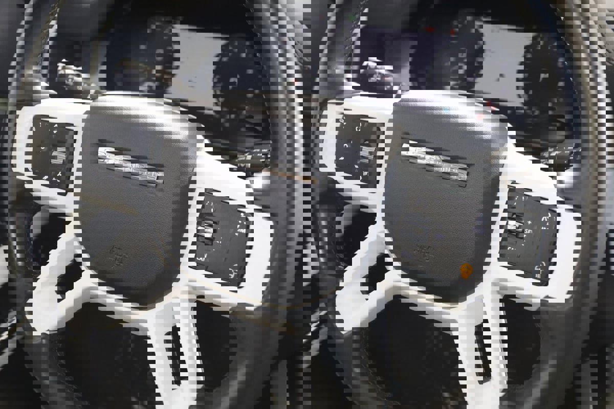 Used 2023 Land Rover Defender 110 S image 46