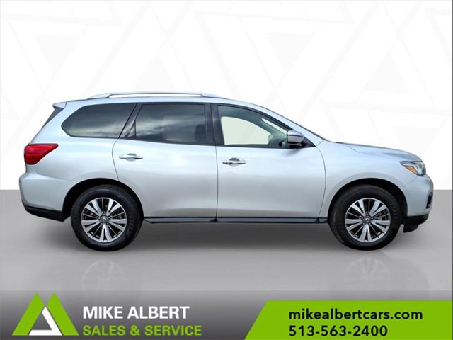 Used 2020 Nissan Pathfinder S image 8