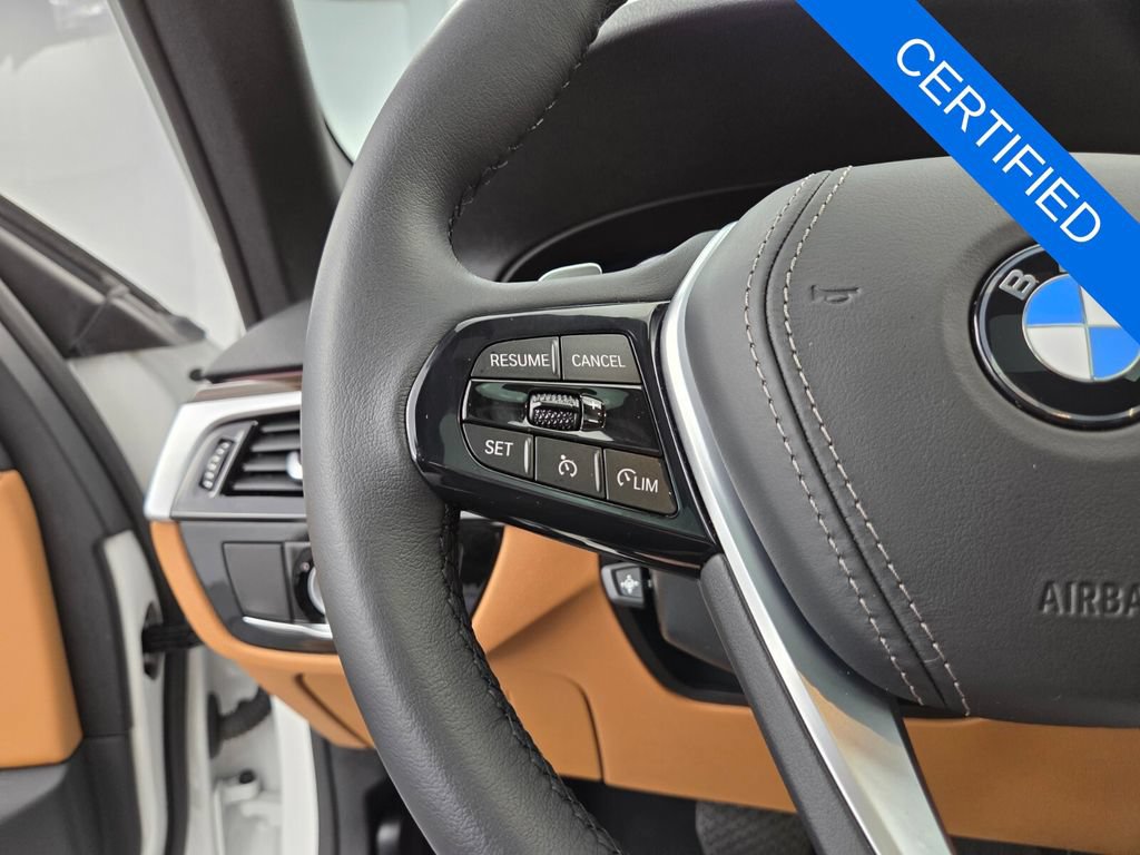 Used 2023 BMW 540i w/ Premium Package RWD image 38