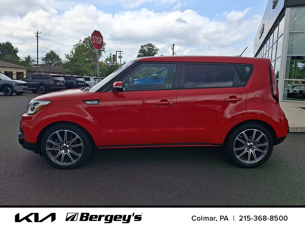 Used 2017 Kia Soul ! w/ Tech Package FWD image 9