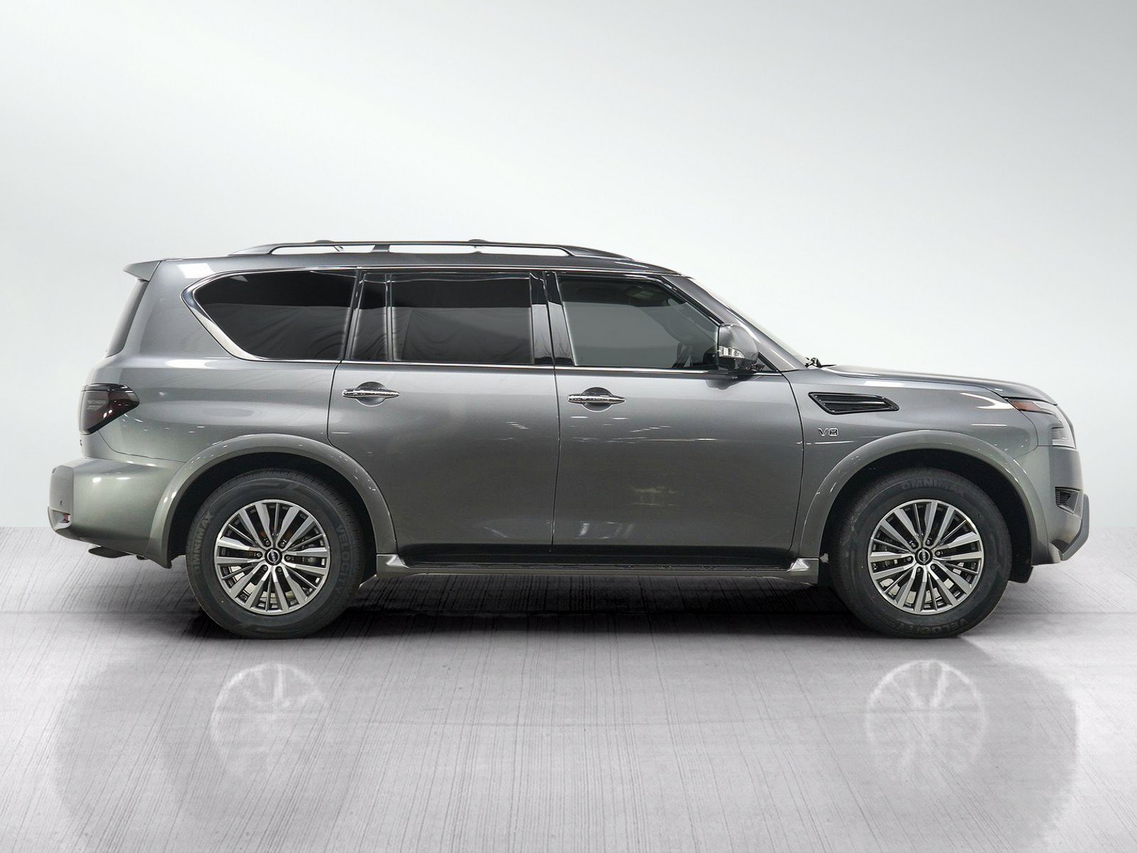 Used 2021 Nissan Armada SL w/ Captain's Chairs Package AWD/4WD image 6