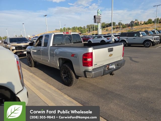 Used 2011 Chevrolet Silverado 1500 LT w/ All-Star Edition AWD/4WD image 12