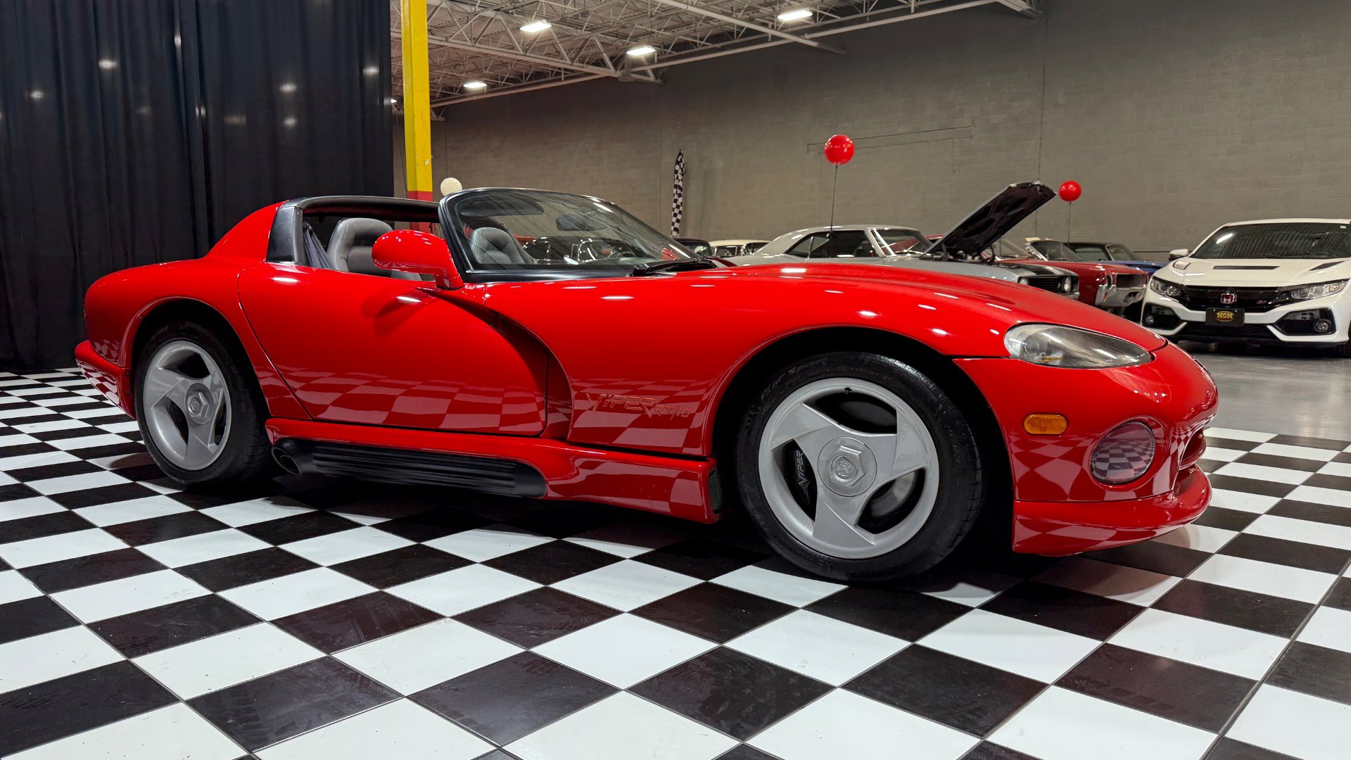 Used 1992 Dodge Viper RT/10 image 12