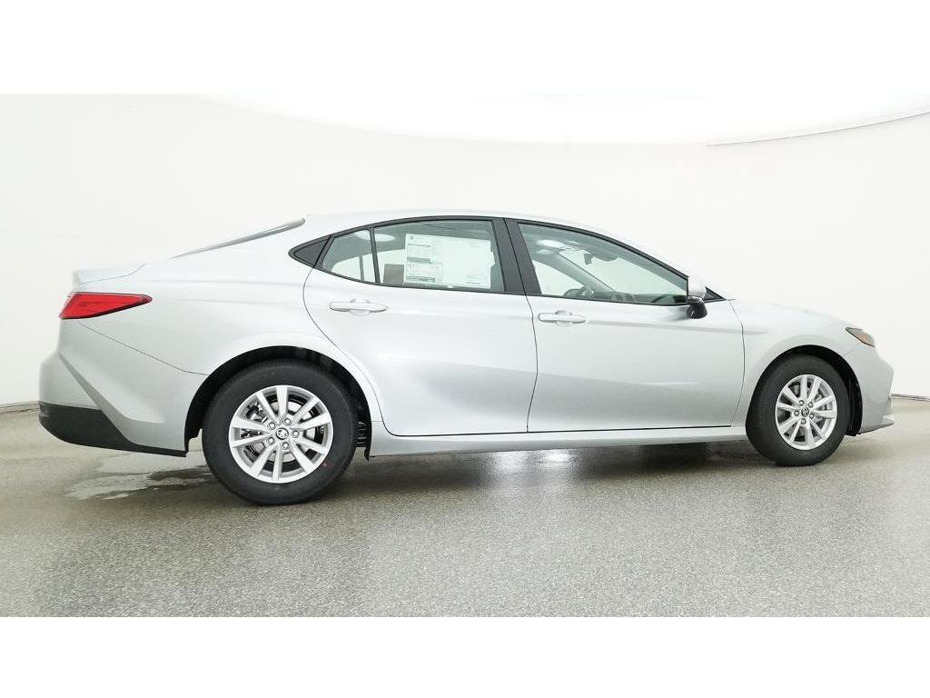 New 2026 Toyota Camry LE FWD image 33
