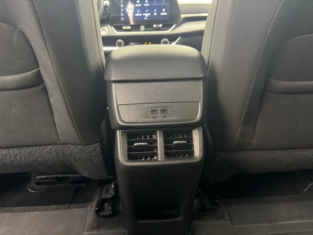 Used 2026 Chevrolet Equinox LT w/ Midnight Edition FWD image 35