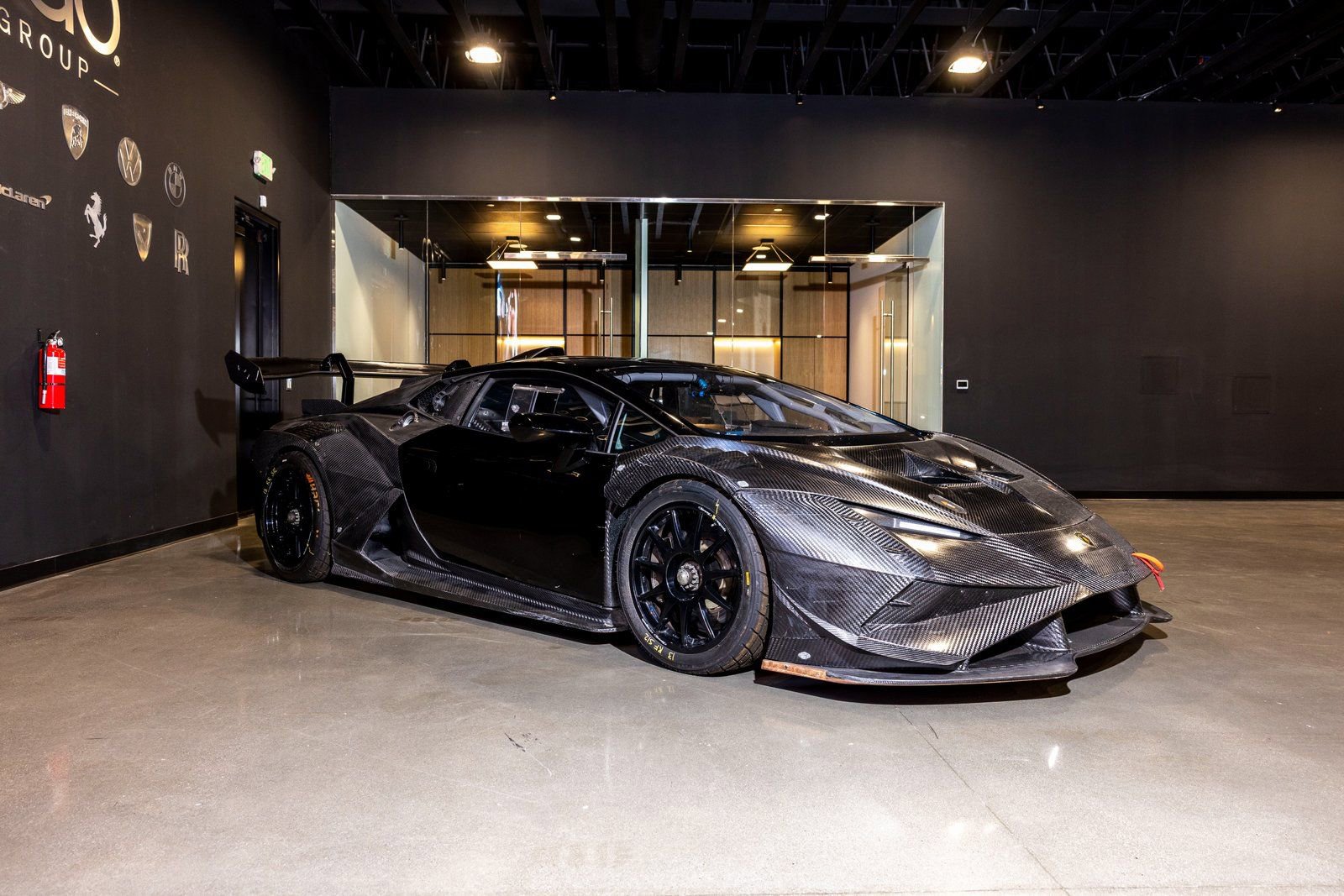 Used 2023 Lamborghini Huracan EVO image 13