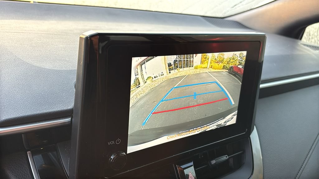 Used 2025 Toyota Corolla SE FWD image 19