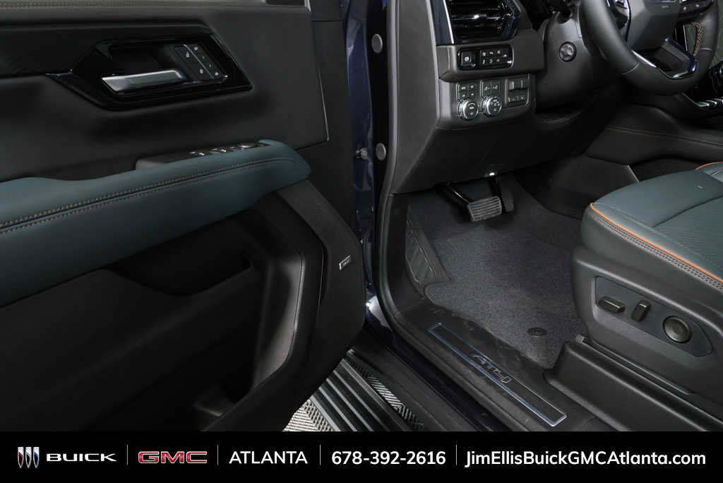 New 2026 GMC Yukon AT4 AWD/4WD image 8