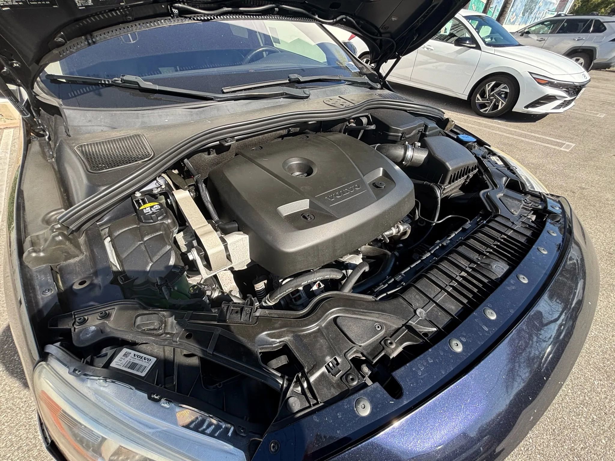 Used 2017 Volvo V60 T5 Premier w/ Convenience Package image 57