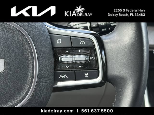 Certified 2024 Kia Carnival EX FWD image 29