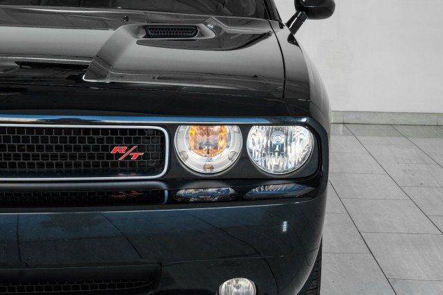 Used 2009 Dodge Challenger R/T RWD image 34