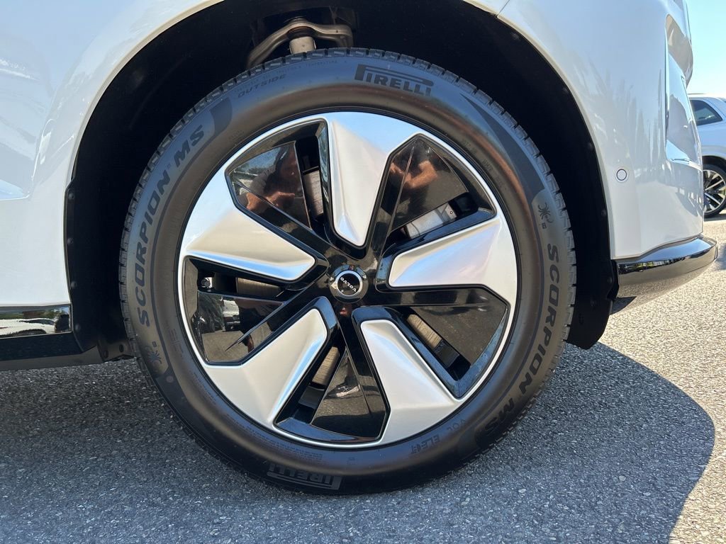 New 2025 Volvo EX90 Plus image 10