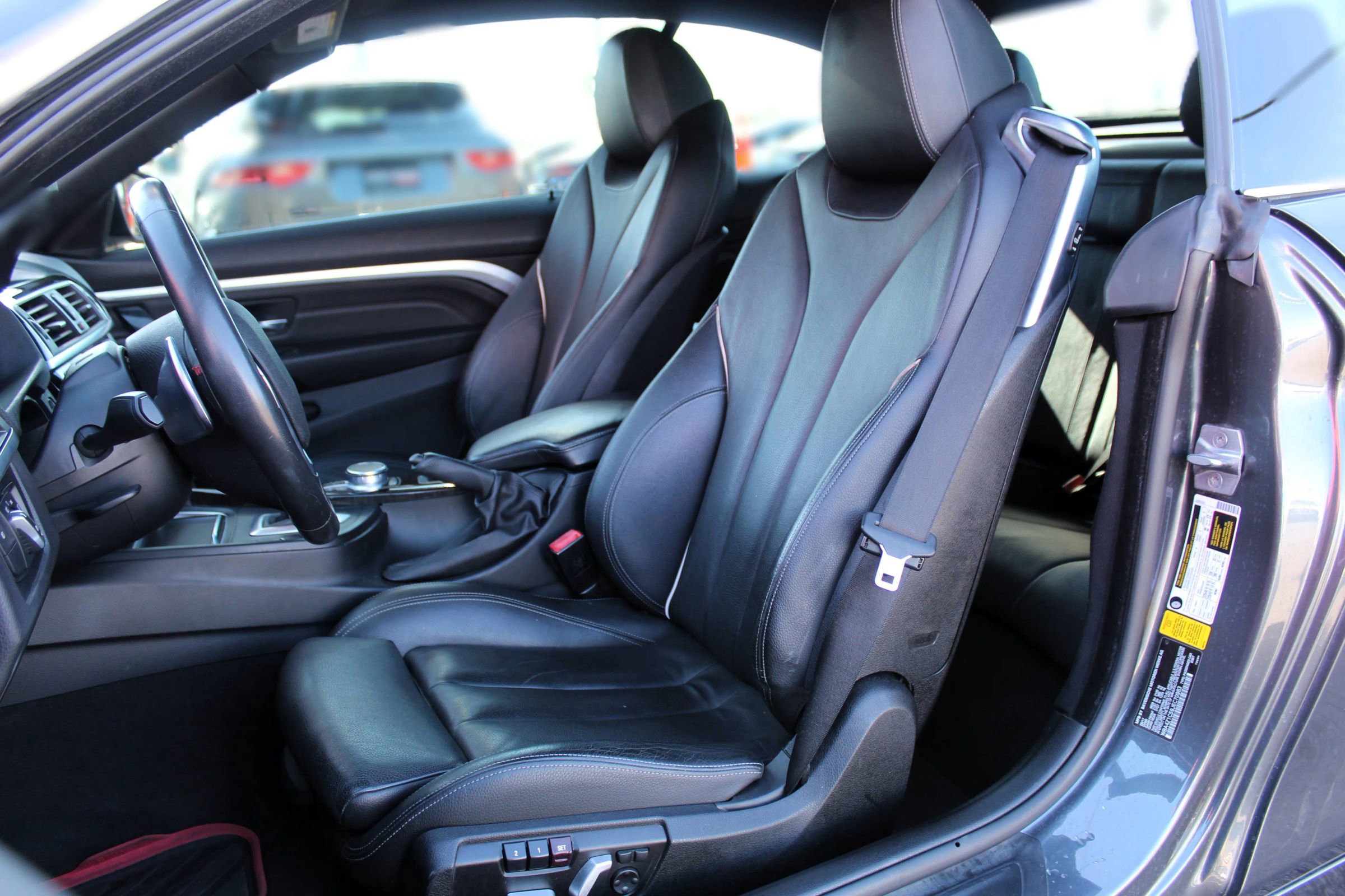 Used 2018 BMW 430i Convertible image 16