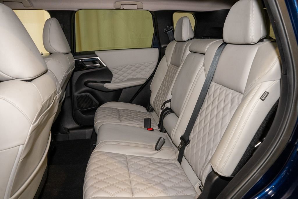 Used 2022 Mitsubishi Outlander SEL image 9