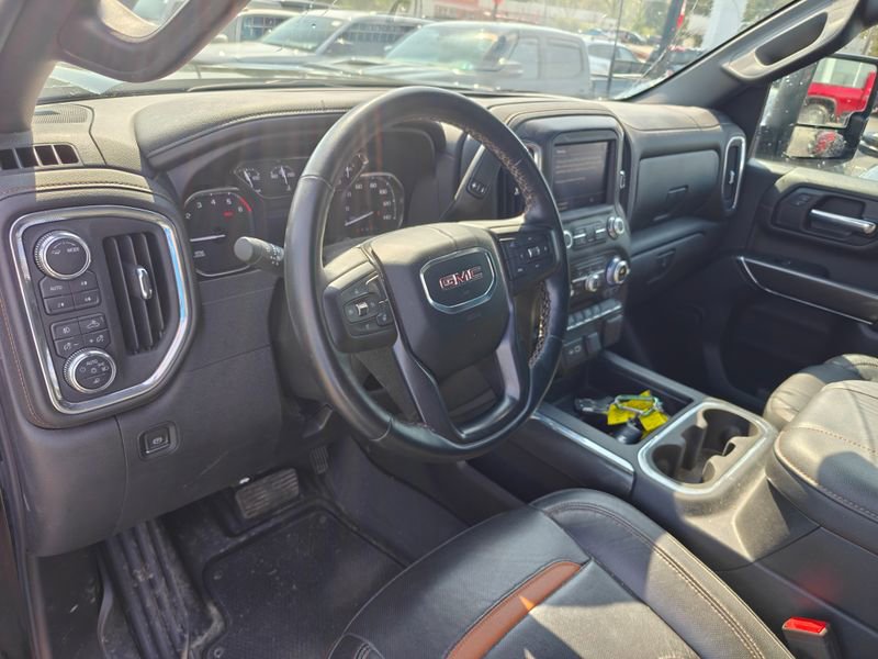 Used 2023 GMC Sierra 2500 AT4 w/ Gooseneck/5TH Wheel Package AWD/4WD image 13