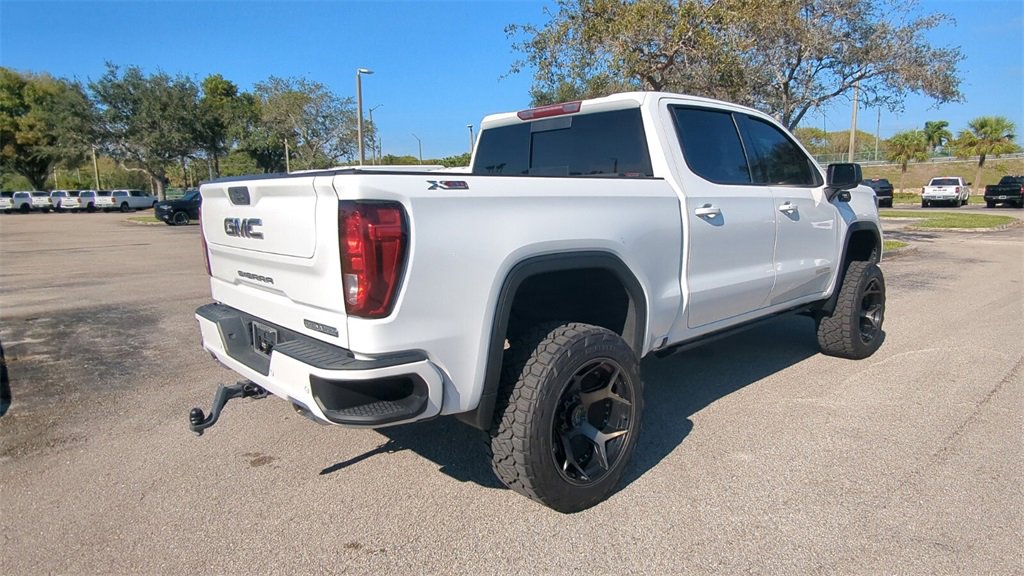 Used 2022 GMC Sierra 1500 Elevation w/ Elevation Premium Package image 5