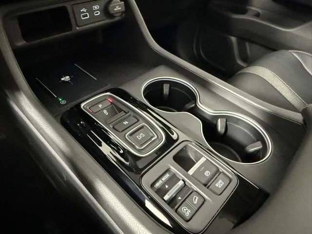 Used 2024 Honda Pilot Touring image 23