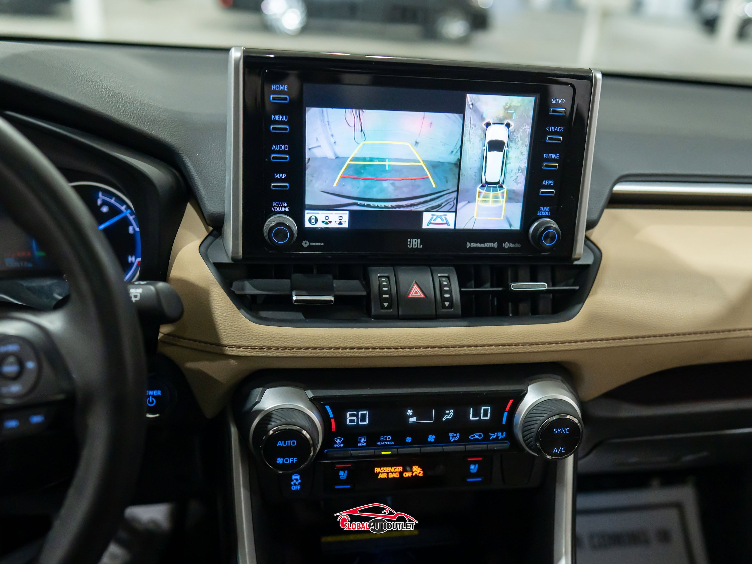 Used 2020 Toyota RAV4 Limited AWD/4WD image 29