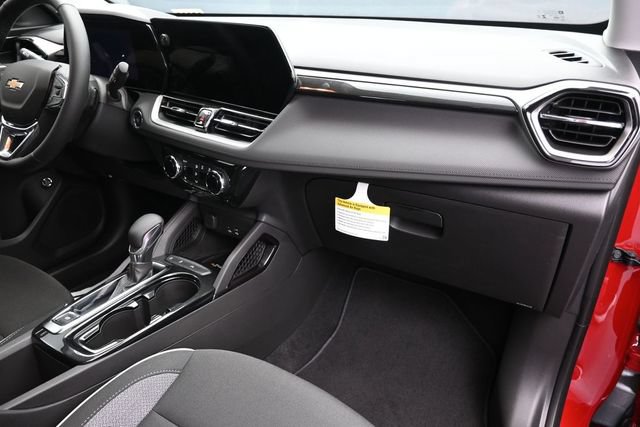 New 2026 Chevrolet TrailBlazer LT w/ Convenience Package FWD image 30
