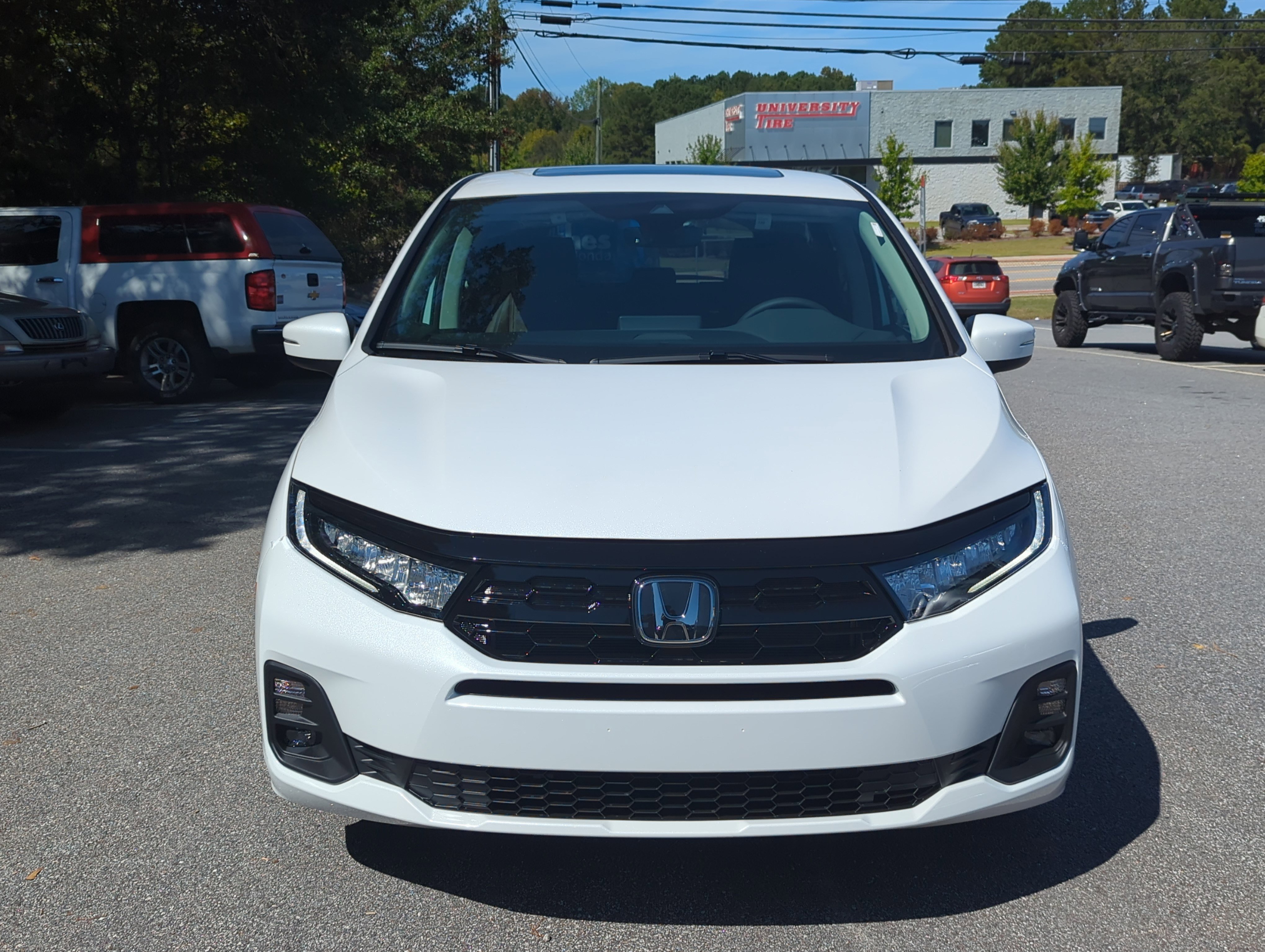 New 2026 Honda Odyssey Touring image 11