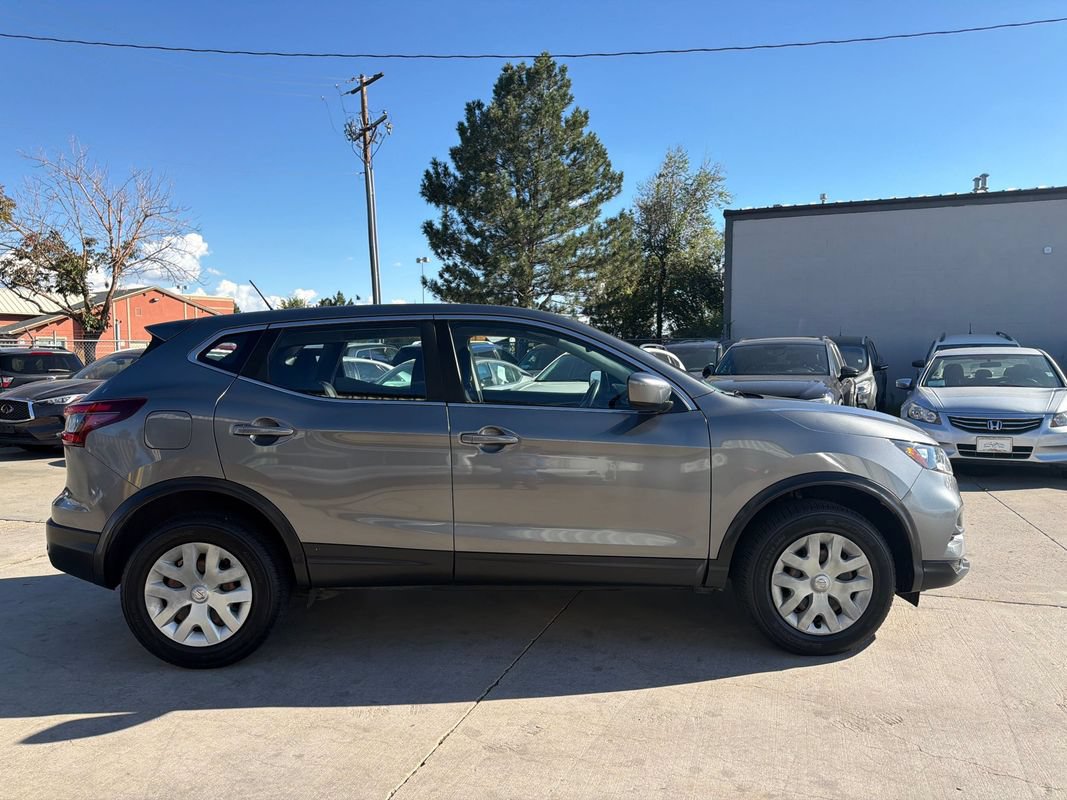 Used 2020 Nissan Rogue Sport S FWD image 4