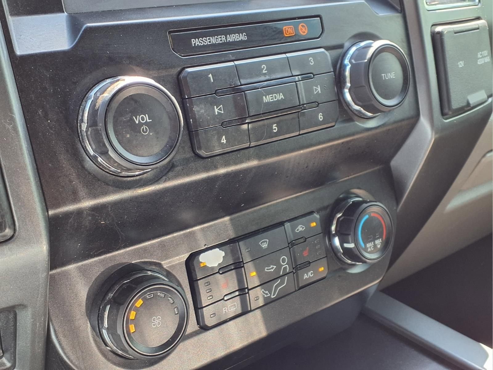 Used 2020 Ford F250 XLT w/ XLT Premium Package image 18