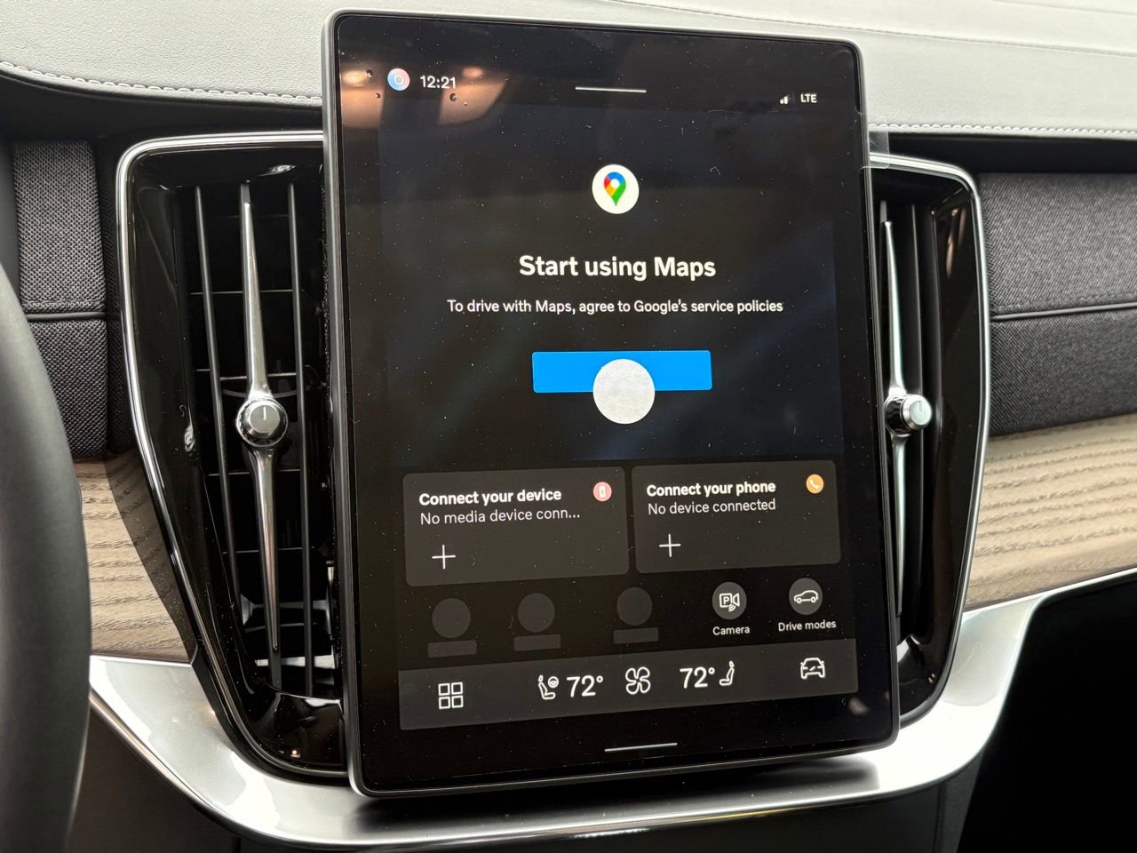 New 2026 Volvo XC90 B6 Core w/ Protection Package Premier image 16